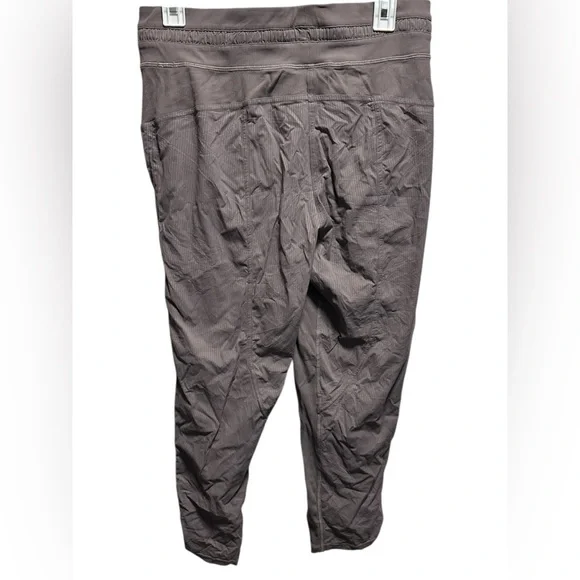 Lululemon athletica dance studios tan/purple color - Picture 9 of 9